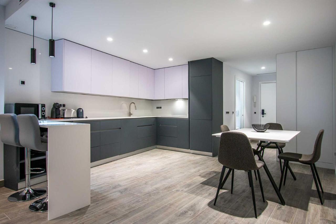 Apartamentos Vacacional En Plaza De Espana نيرخا المظهر الخارجي الصورة