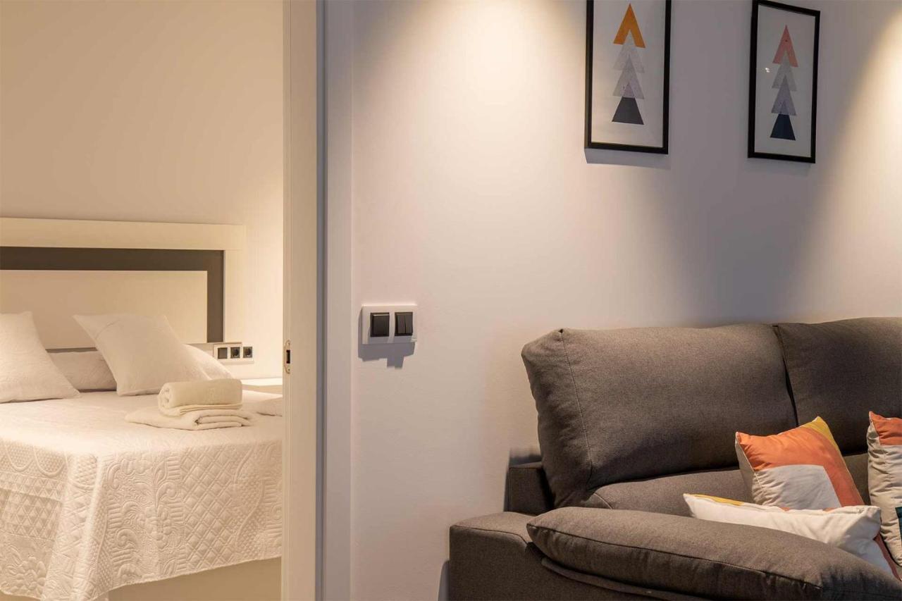 Apartamentos Vacacional En Plaza De Espana نيرخا المظهر الخارجي الصورة