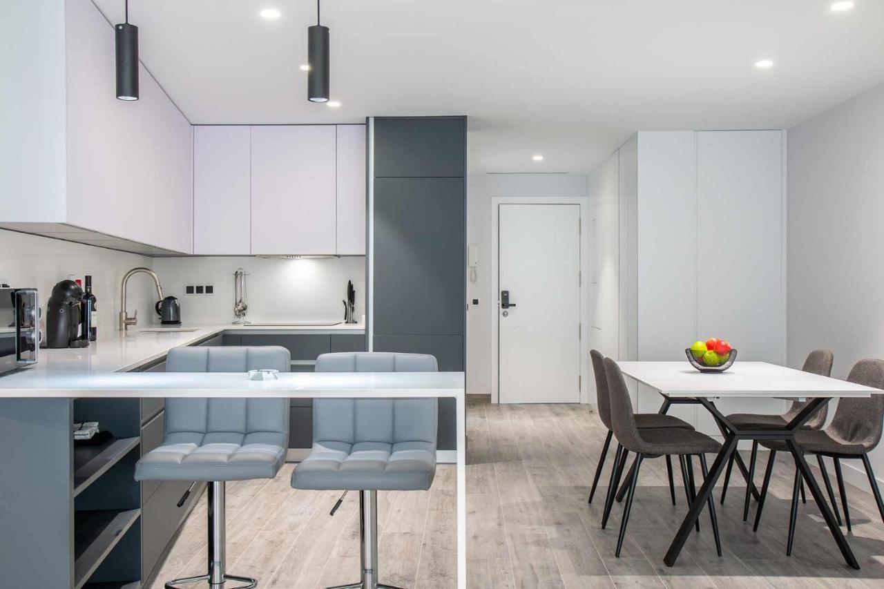 Apartamentos Vacacional En Plaza De Espana نيرخا المظهر الخارجي الصورة