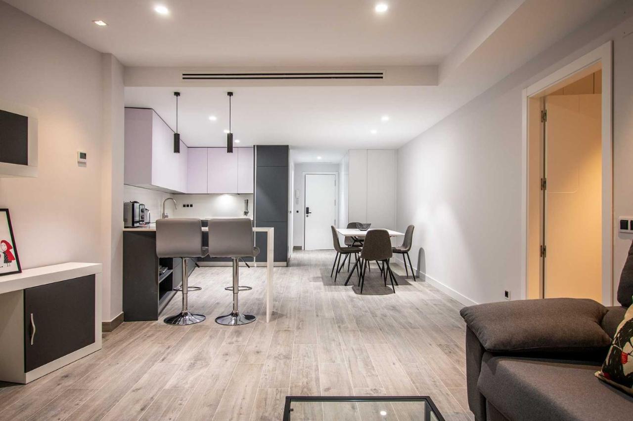 Apartamentos Vacacional En Plaza De Espana نيرخا المظهر الخارجي الصورة