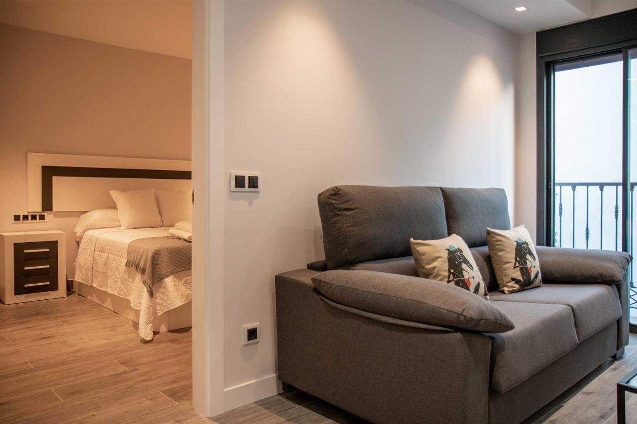 Apartamentos Vacacional En Plaza De Espana نيرخا المظهر الخارجي الصورة