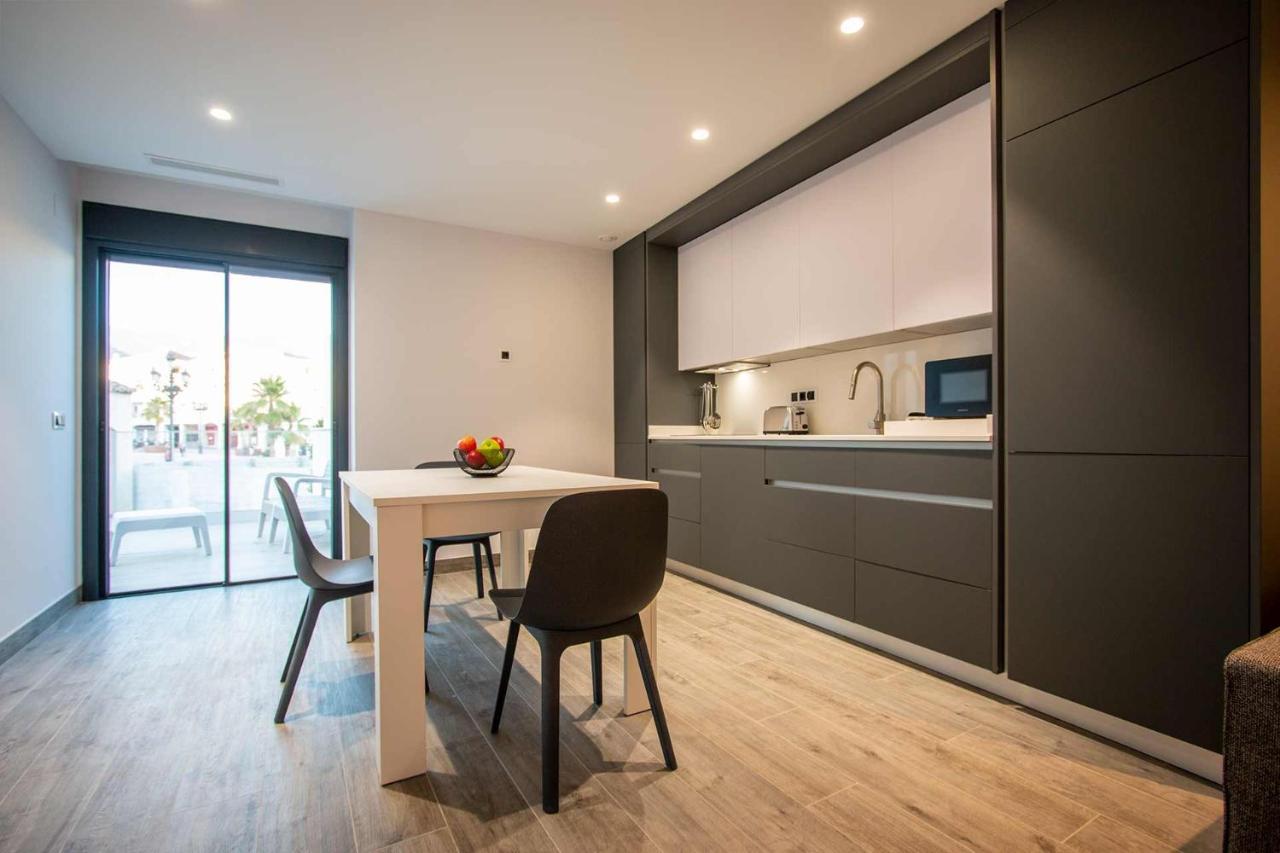 Apartamentos Vacacional En Plaza De Espana نيرخا المظهر الخارجي الصورة