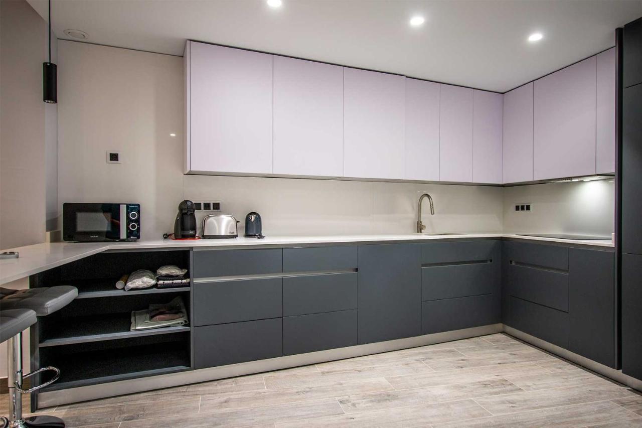 Apartamentos Vacacional En Plaza De Espana نيرخا المظهر الخارجي الصورة