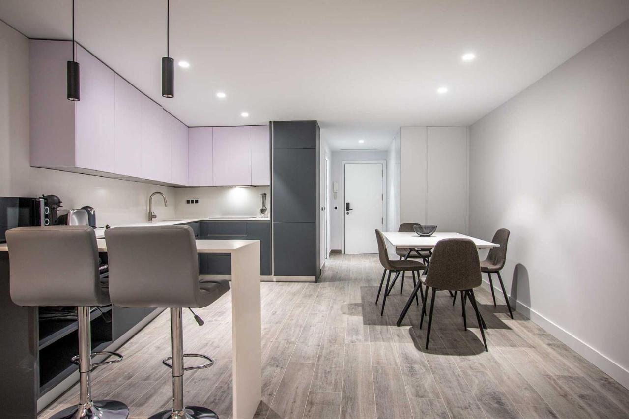 Apartamentos Vacacional En Plaza De Espana نيرخا المظهر الخارجي الصورة
