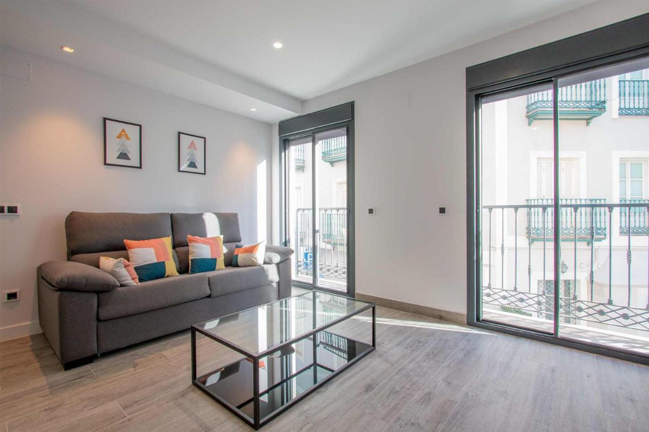Apartamentos Vacacional En Plaza De Espana نيرخا المظهر الخارجي الصورة